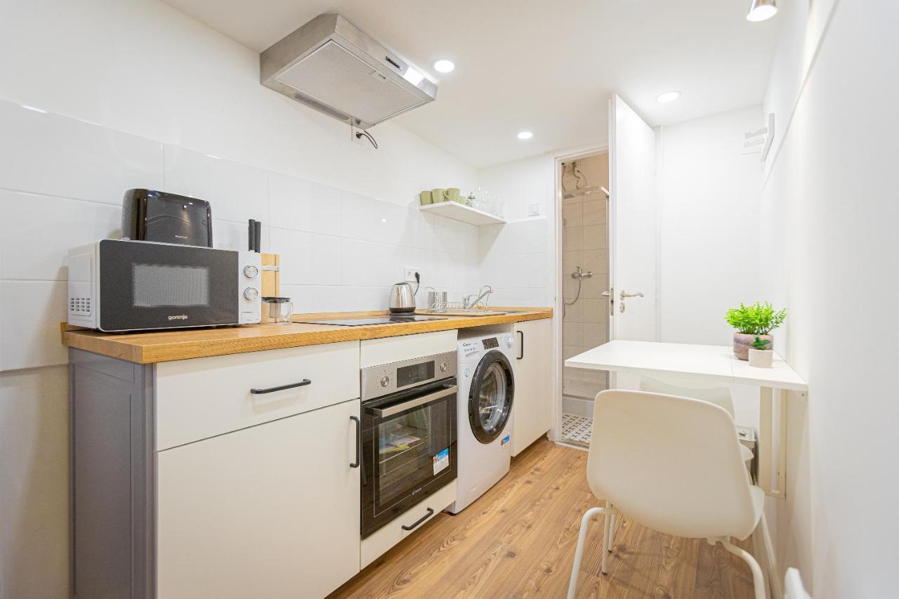 2 Bedroom Apartment In The Dob Street, Emerald Budapest Exterior photo