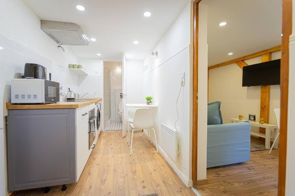 2 Bedroom Apartment In The Dob Street, Emerald Budapest Exterior photo